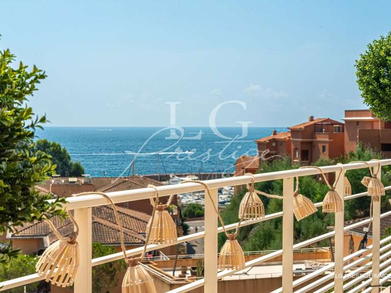 Apartment with Sea view Théoule-sur-Mer - 3 bedrooms - 100m²