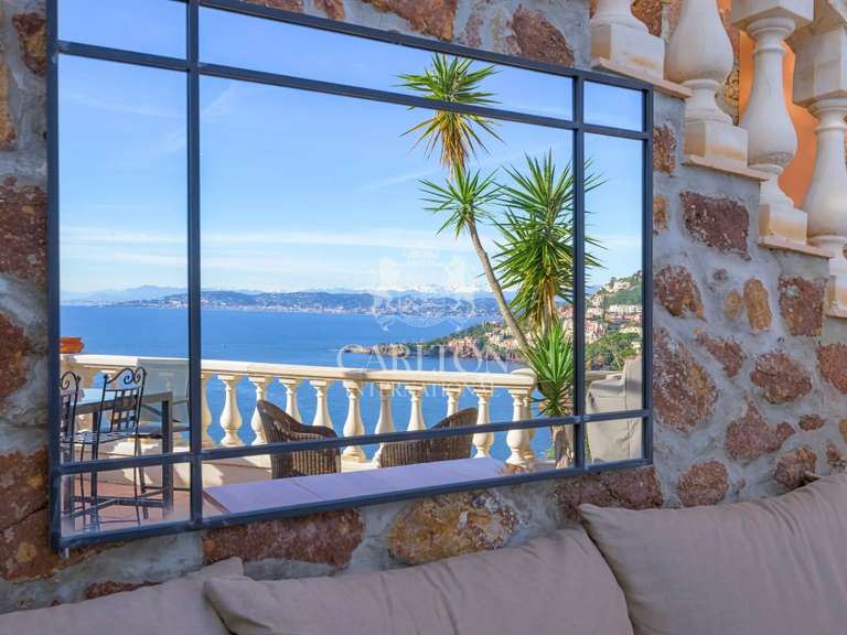 Apartment with Sea view Théoule-sur-Mer - 3 bedrooms - 178m²