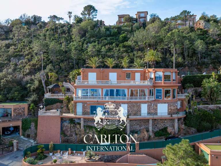 Apartment with Sea view Théoule-sur-Mer - 3 bedrooms - 178m²