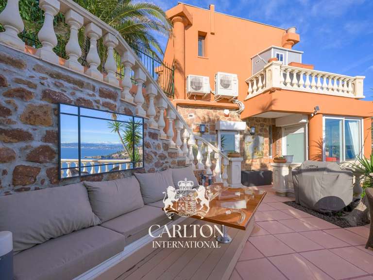 Apartment with Sea view Théoule-sur-Mer - 3 bedrooms - 178m²