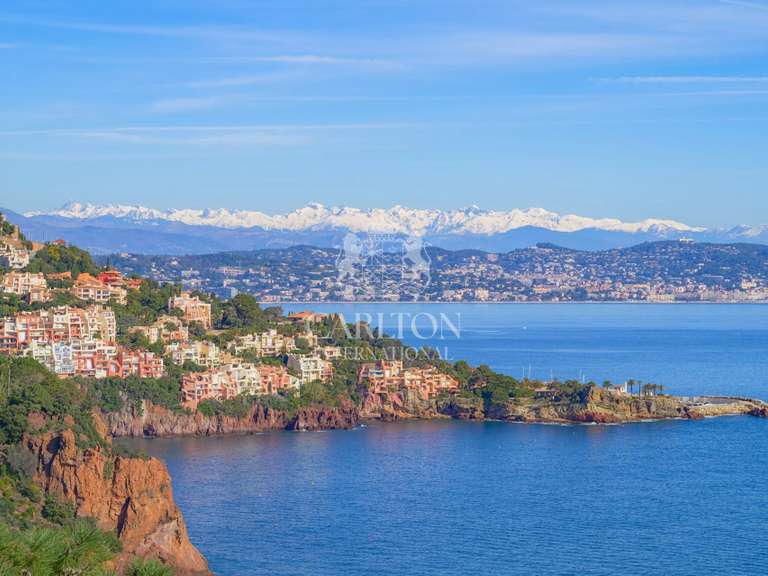 Apartment with Sea view Théoule-sur-Mer - 3 bedrooms - 178m²