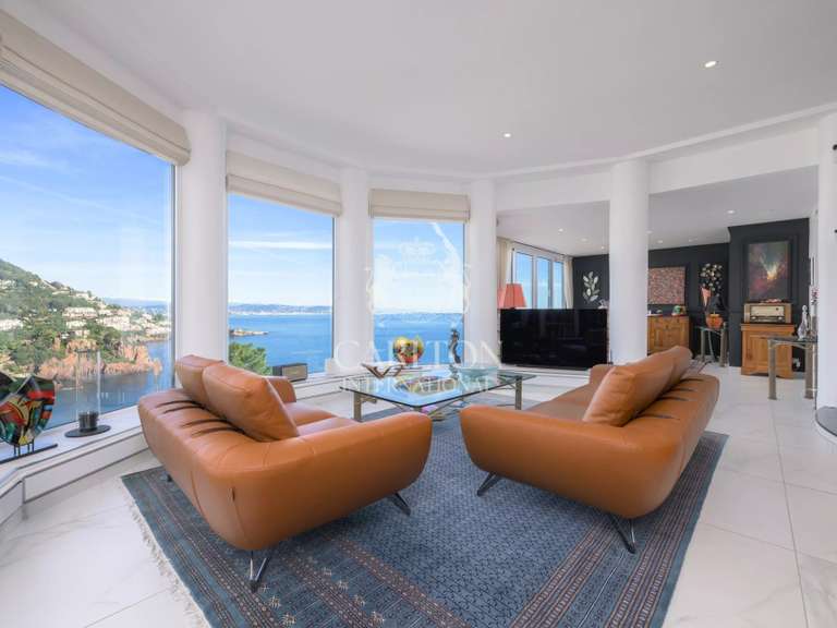 Apartment with Sea view Théoule-sur-Mer - 3 bedrooms - 178m²