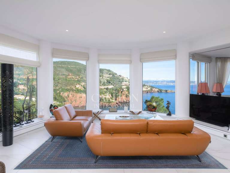 Apartment with Sea view Théoule-sur-Mer - 3 bedrooms - 178m²