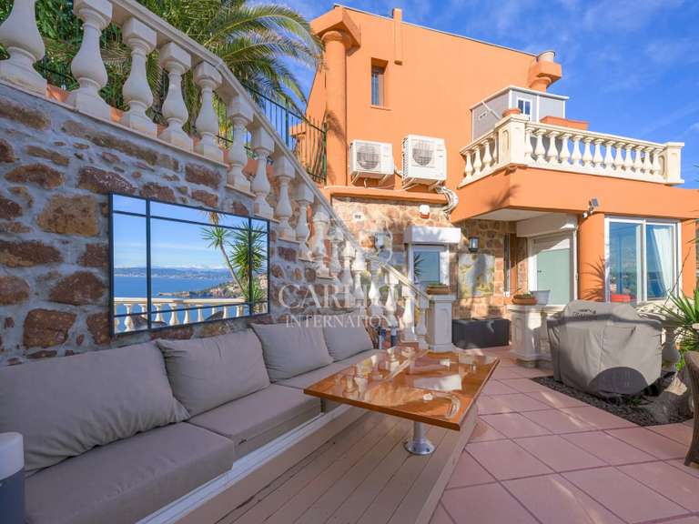 Apartment with Sea view Théoule-sur-Mer - 3 bedrooms - 178m²