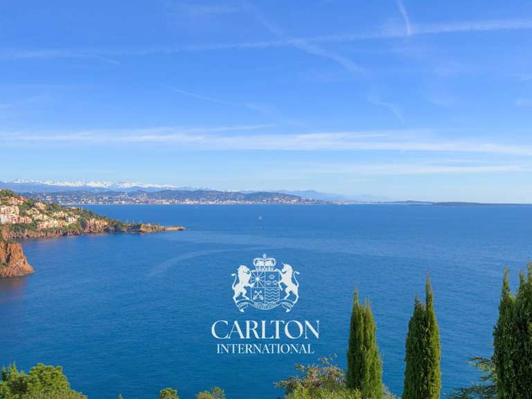 Apartment with Sea view Théoule-sur-Mer - 3 bedrooms - 178m²