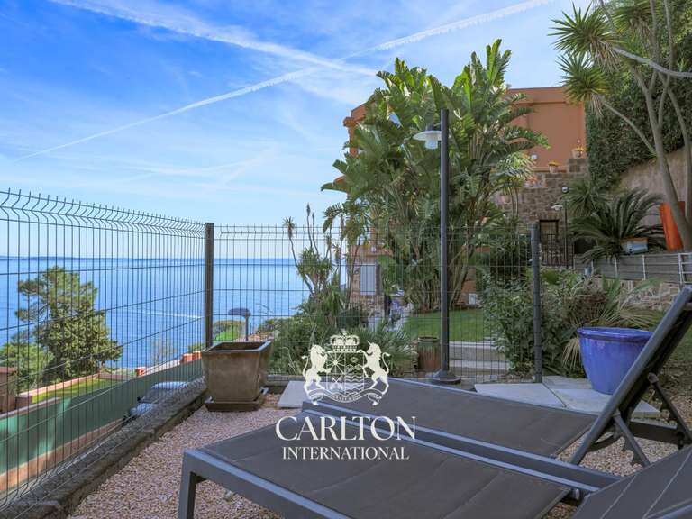 Apartment with Sea view Théoule-sur-Mer - 3 bedrooms - 178m²