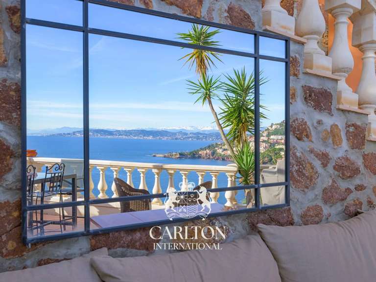 Apartment with Sea view Théoule-sur-Mer - 3 bedrooms - 178m²