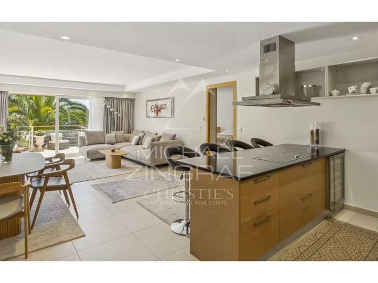 Apartment with Sea view Théoule-sur-Mer - 4 bedrooms - 150m²