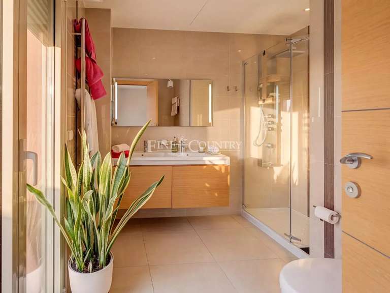 Appartement Théoule-sur-Mer - 3 chambres - 150m²