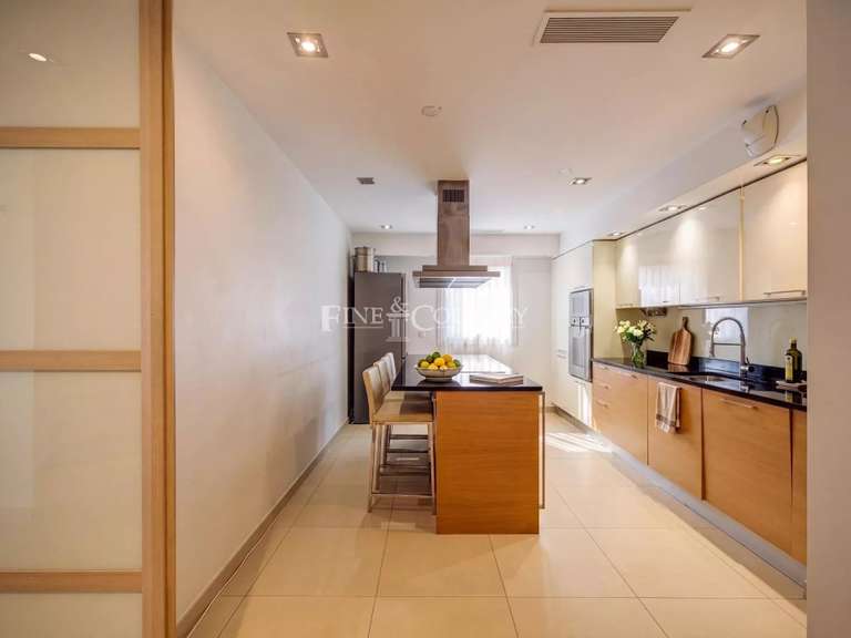 Appartement Théoule-sur-Mer - 3 chambres - 150m²
