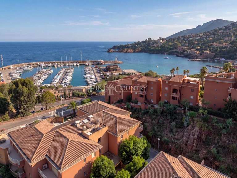 Appartement Théoule-sur-Mer - 3 chambres - 150m²