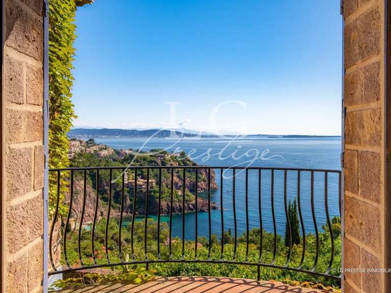 House Théoule-sur-Mer - 7 bedrooms - 220m²