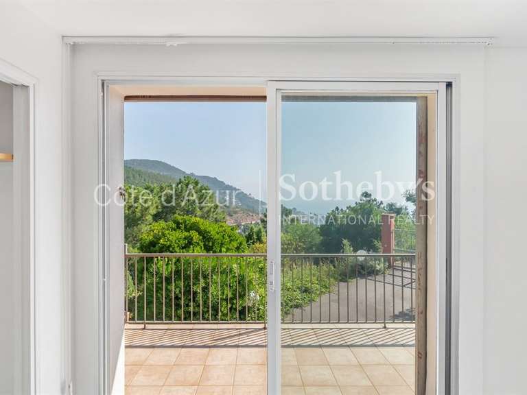 House with Sea view Théoule-sur-Mer - 4 bedrooms - 150m²