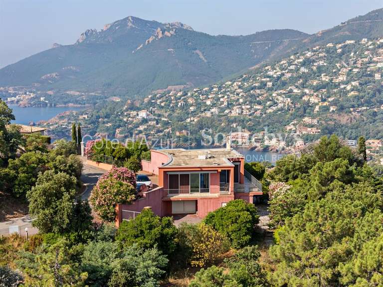 House with Sea view Théoule-sur-Mer - 4 bedrooms - 150m²