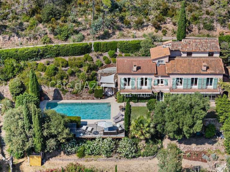Maison Théoule-sur-Mer - 5 chambres - 206m²