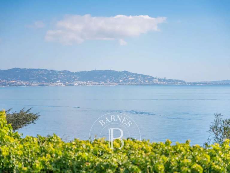 House Théoule-sur-Mer - 5 bedrooms - 238m²