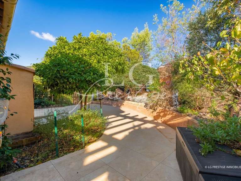 House with Sea view Théoule-sur-Mer - 3 bedrooms - 76m²