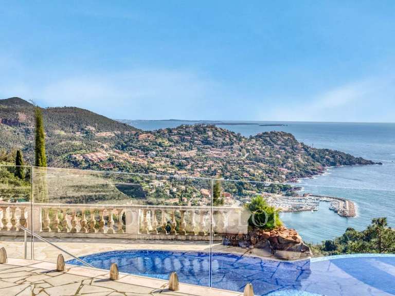 House with Sea view Théoule-sur-Mer - 4 bedrooms - 268m²