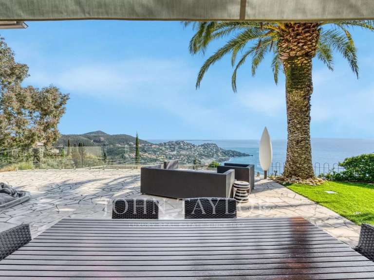 House with Sea view Théoule-sur-Mer - 4 bedrooms - 268m²