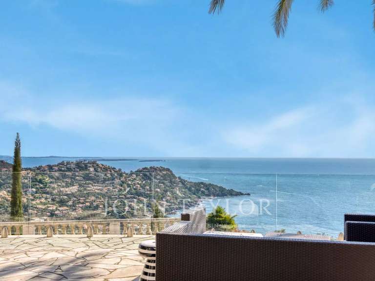 House with Sea view Théoule-sur-Mer - 4 bedrooms - 268m²