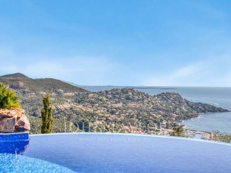 House with Sea view Théoule-sur-Mer - 4 bedrooms - 268m²