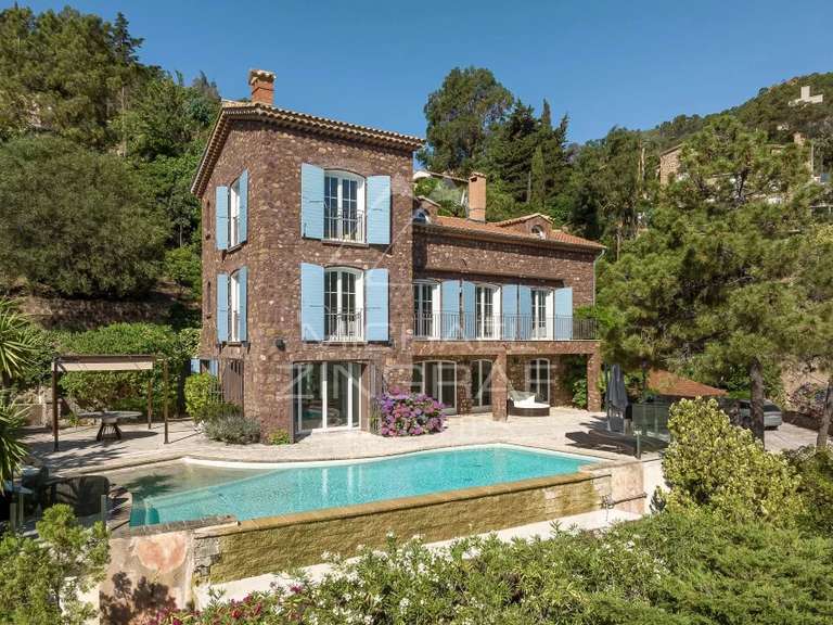House Théoule-sur-Mer - 6 bedrooms - 301m²