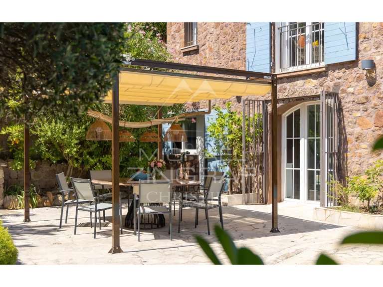 House Théoule-sur-Mer - 6 bedrooms - 301m²