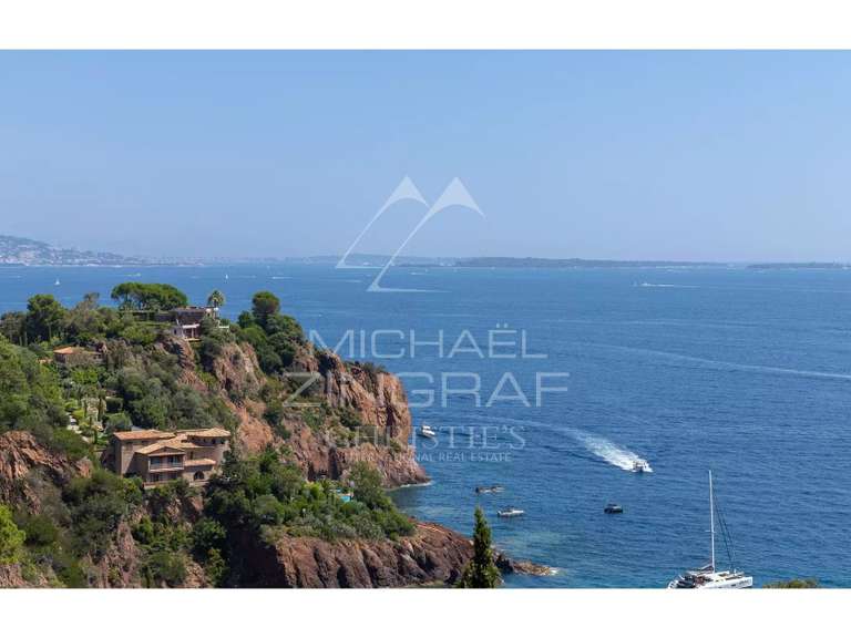 House Théoule-sur-Mer - 6 bedrooms - 301m²