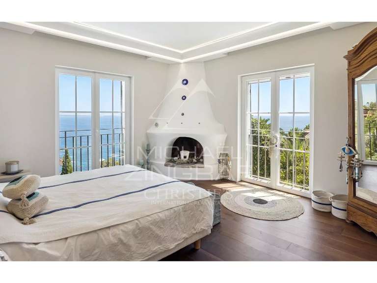 House Théoule-sur-Mer - 6 bedrooms - 301m²