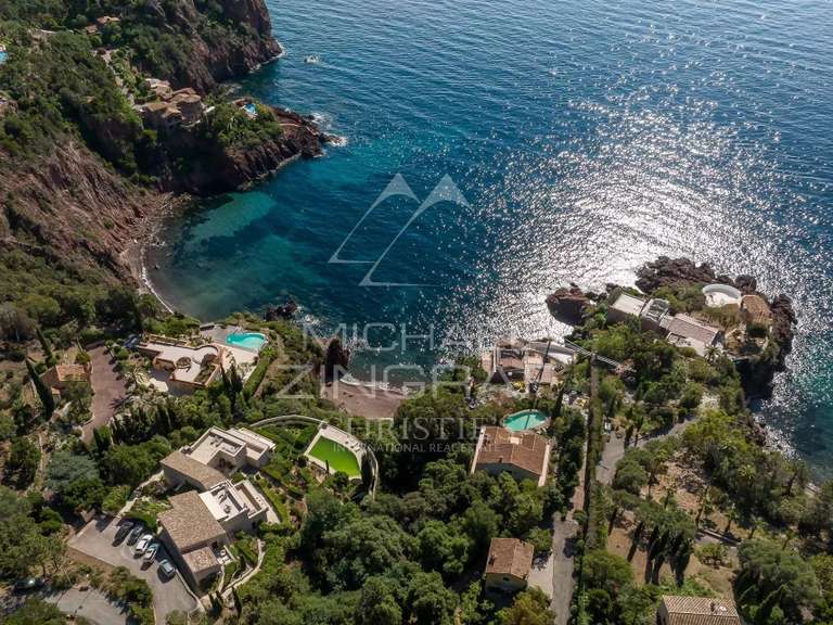 House Théoule-sur-Mer - 6 bedrooms - 301m²