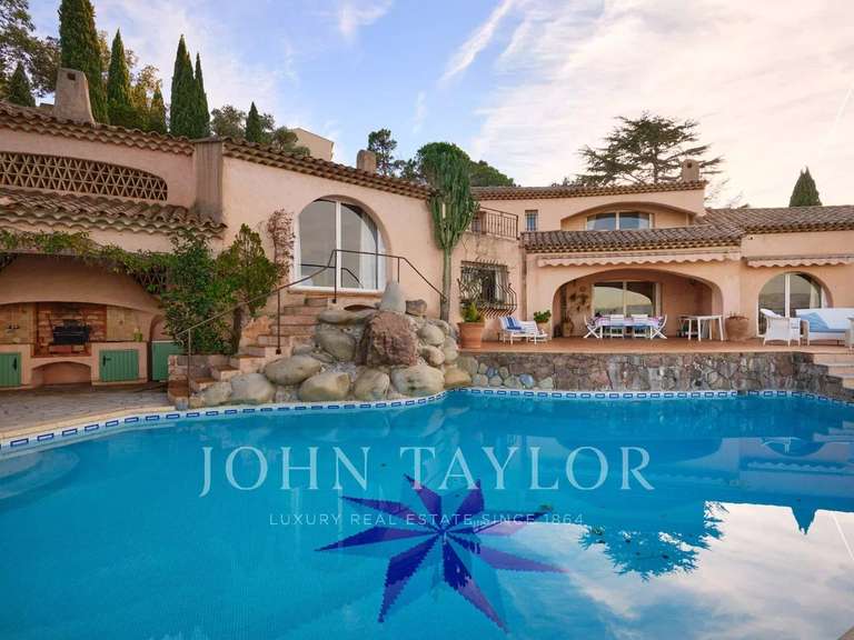 House Théoule-sur-Mer - 3 bedrooms - 315m²