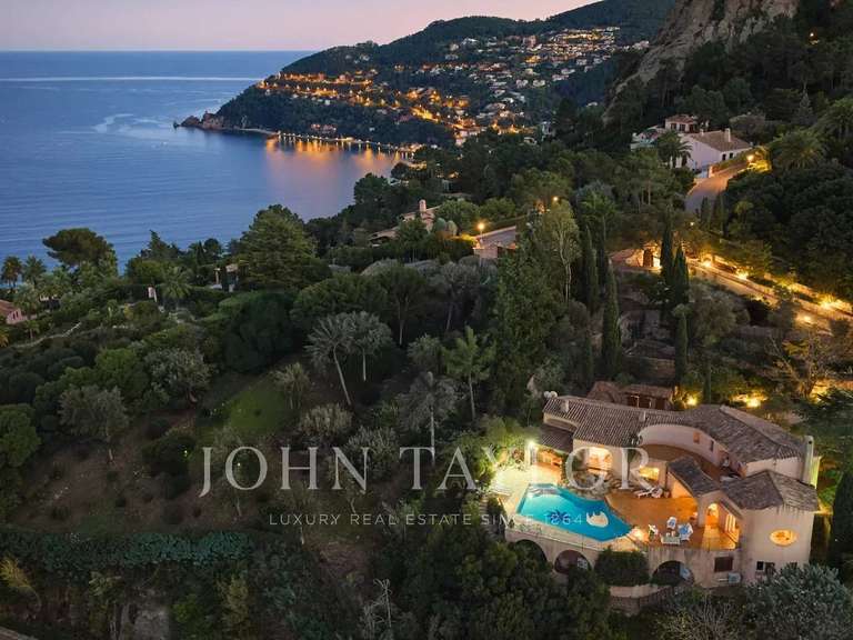 House Théoule-sur-Mer - 3 bedrooms - 315m²