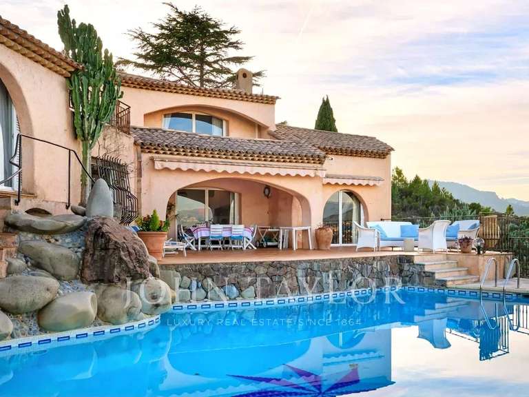 House Théoule-sur-Mer - 3 bedrooms - 315m²