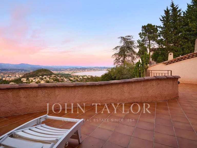 House Théoule-sur-Mer - 3 bedrooms - 315m²