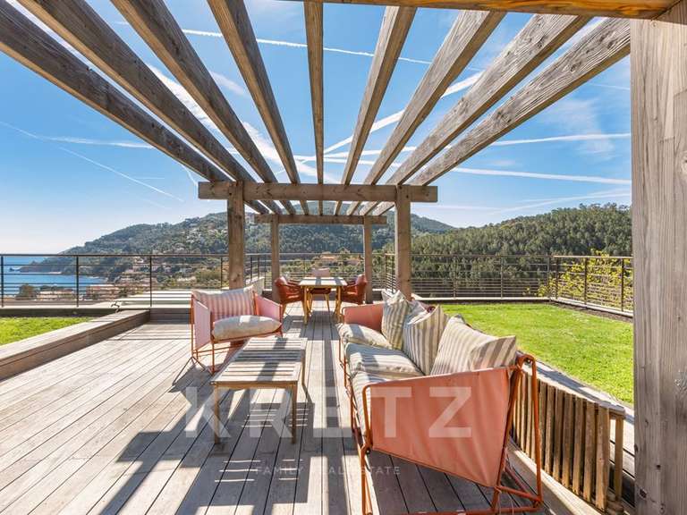 Maison Théoule-sur-Mer - 5 chambres - 240m²