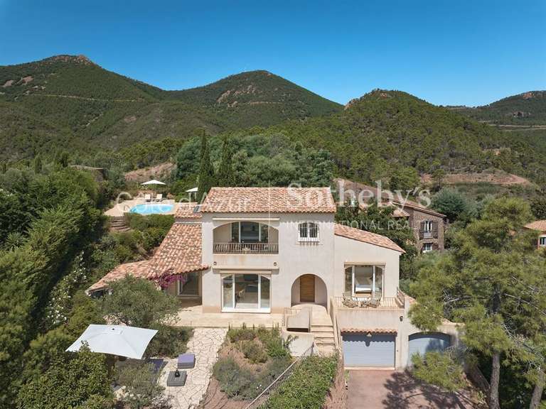 House with Sea view Théoule-sur-Mer - 3 bedrooms - 110m²