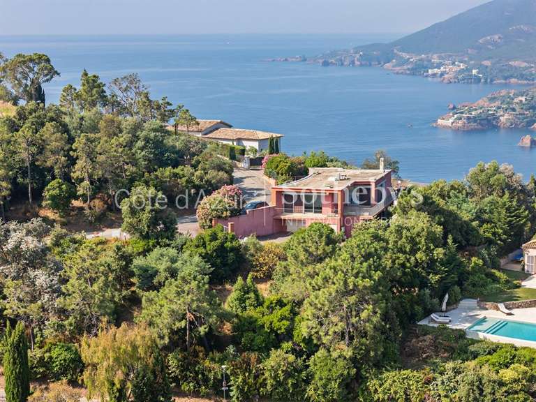 House with Sea view Théoule-sur-Mer - 4 bedrooms - 150m²
