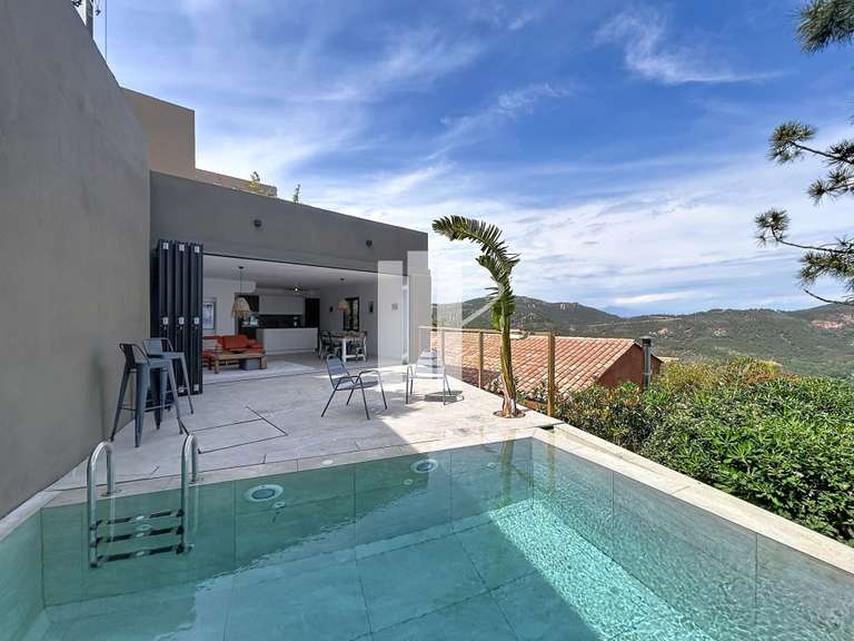 House with Sea view Théoule-sur-Mer - 3 bedrooms - 105m²