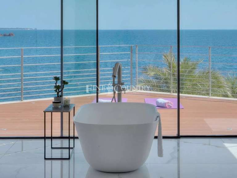 Property Théoule-sur-Mer - 9 bedrooms - 417m²