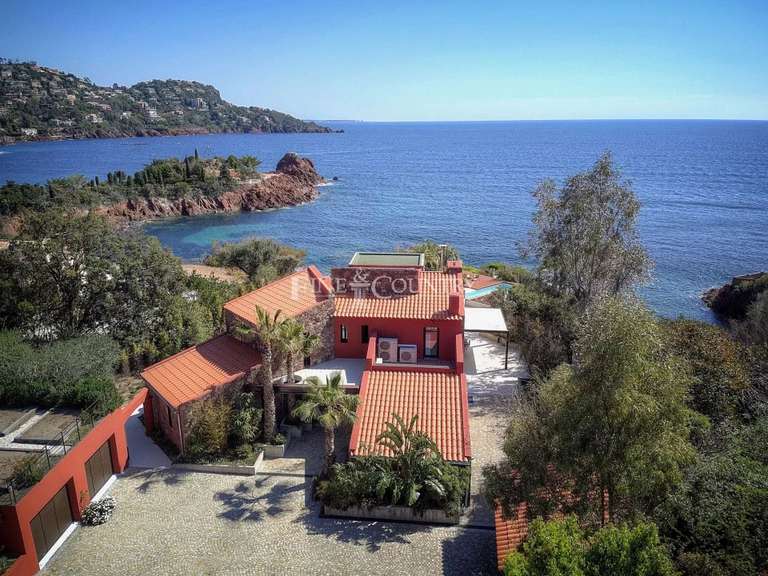Property Théoule-sur-Mer - 9 bedrooms - 417m²