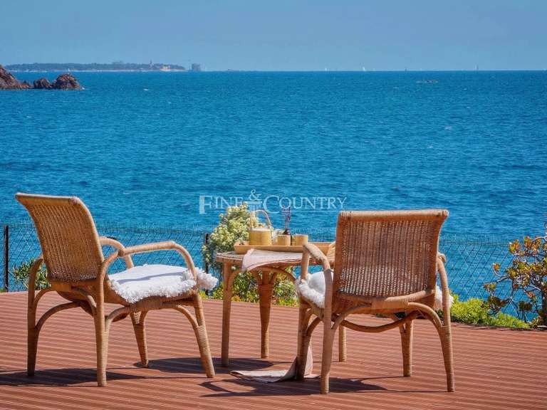 Property Théoule-sur-Mer - 9 bedrooms - 417m²