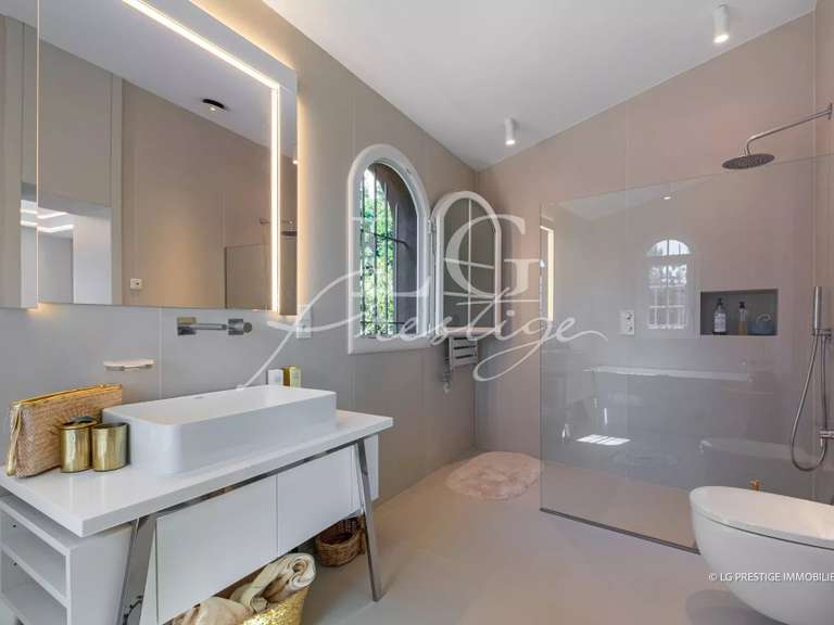 Villa Théoule-sur-Mer - 5 bedrooms - 261m²