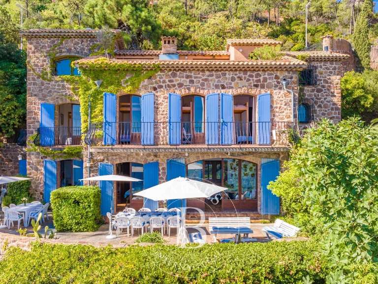 Villa Théoule-sur-Mer - 7 bedrooms - 212m²