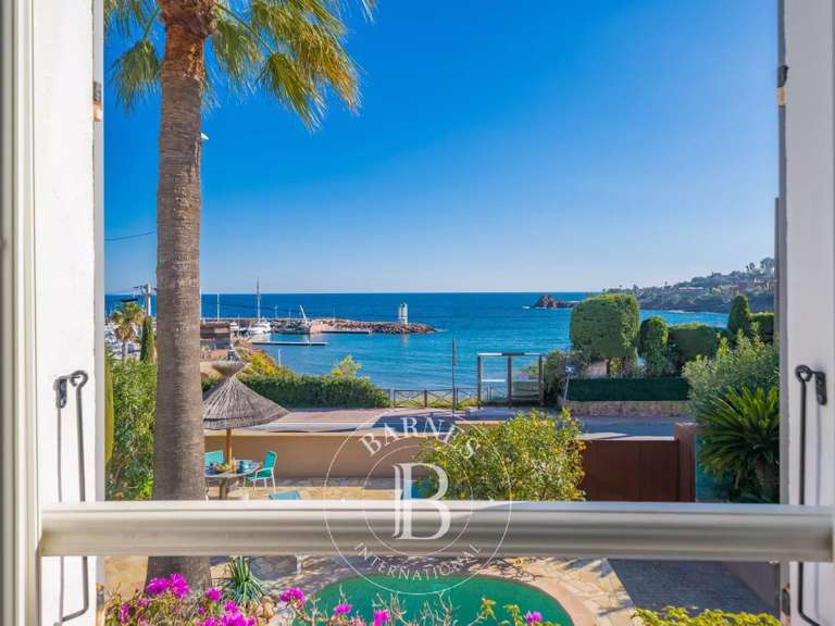 Villa Théoule-sur-Mer - 4 bedrooms - 175m²