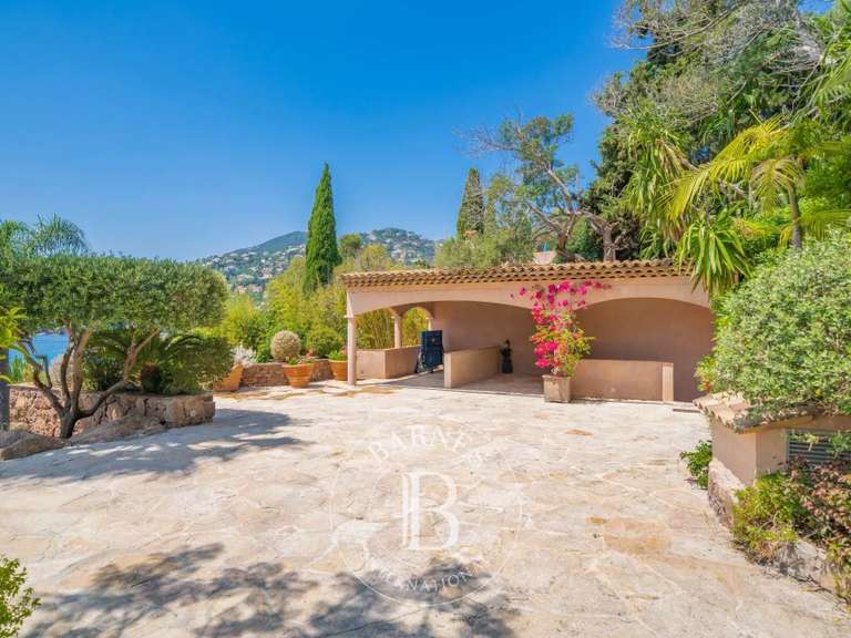 Villa Théoule-sur-Mer - 6 bedrooms - 300m²