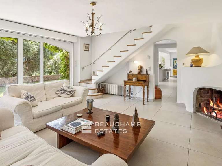 Villa Théoule-sur-Mer - 5 chambres - 196m²