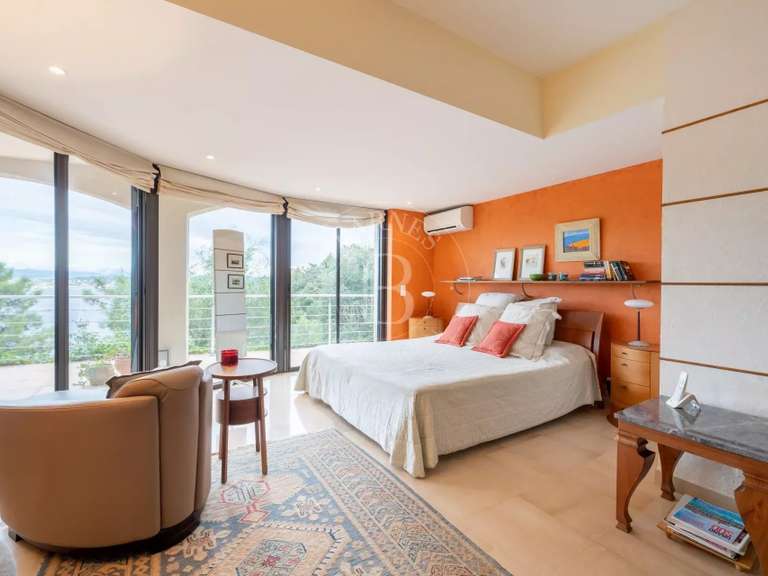 Villa with Sea view Théoule-sur-Mer - 5 bedrooms - 200m²
