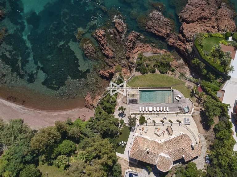 Villa with Sea view Théoule-sur-Mer - 6 bedrooms - 377m²