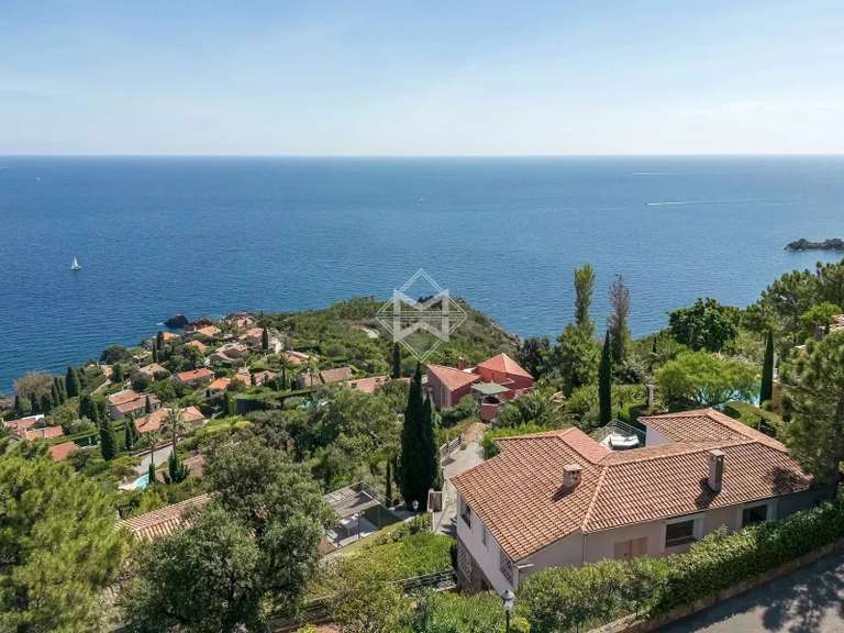 Villa Théoule-sur-Mer - 4 chambres - 231m²