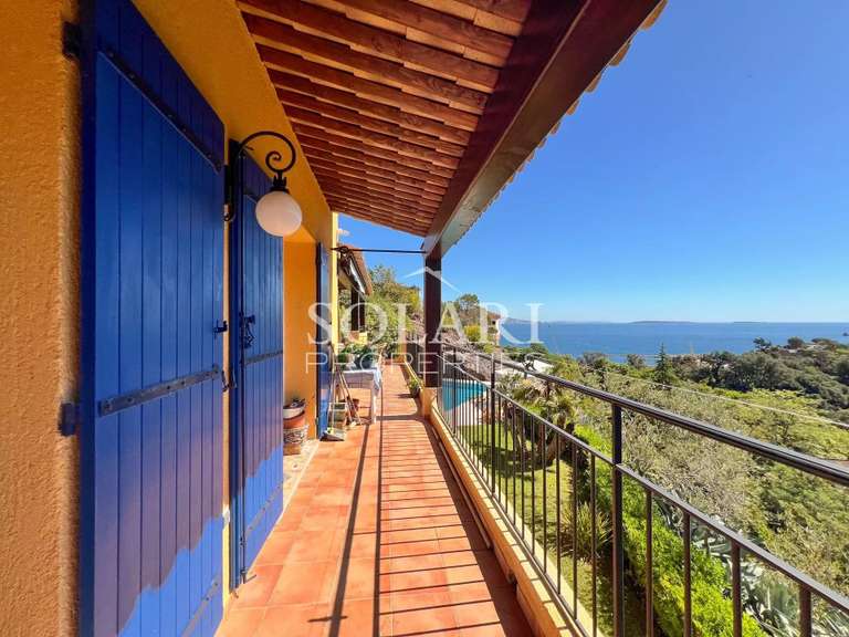 Villa Théoule-sur-Mer - 5 chambres - 156m²